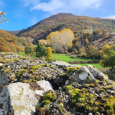 Salome, Mora De Luna, Al Lado Del Rio Luna Dom wakacyjny *