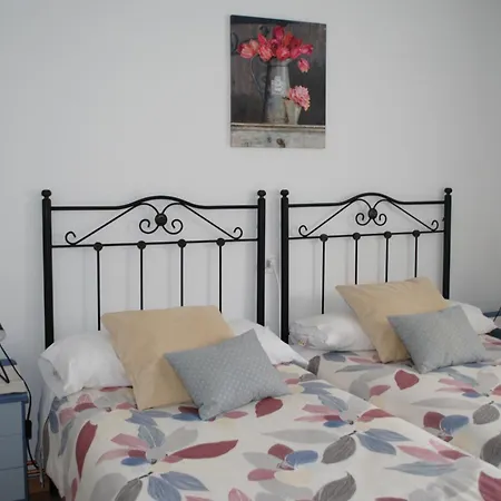 Salome, Mora De Luna, Al Lado Del Rio Luna *