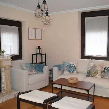 Dom wakacyjny Salome, Mora De Luna, Al Lado Del Rio Luna *