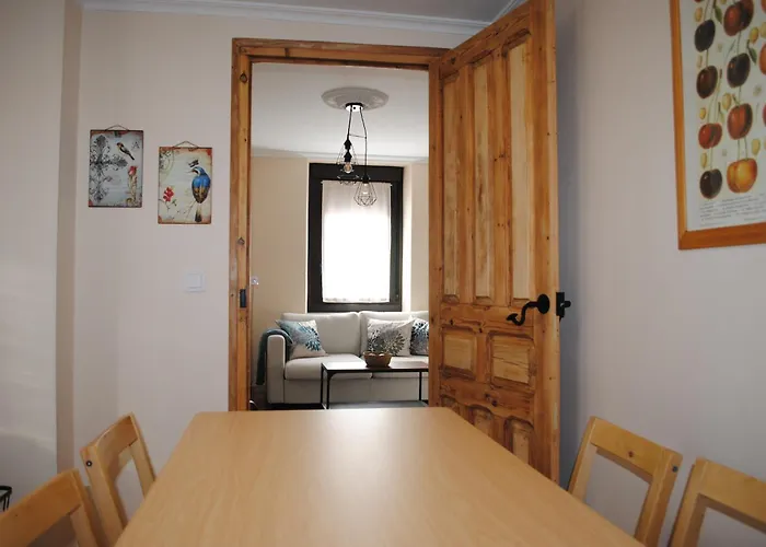 Salome, Mora De Luna, Al Lado Del Rio Luna * Vega de Caballeros